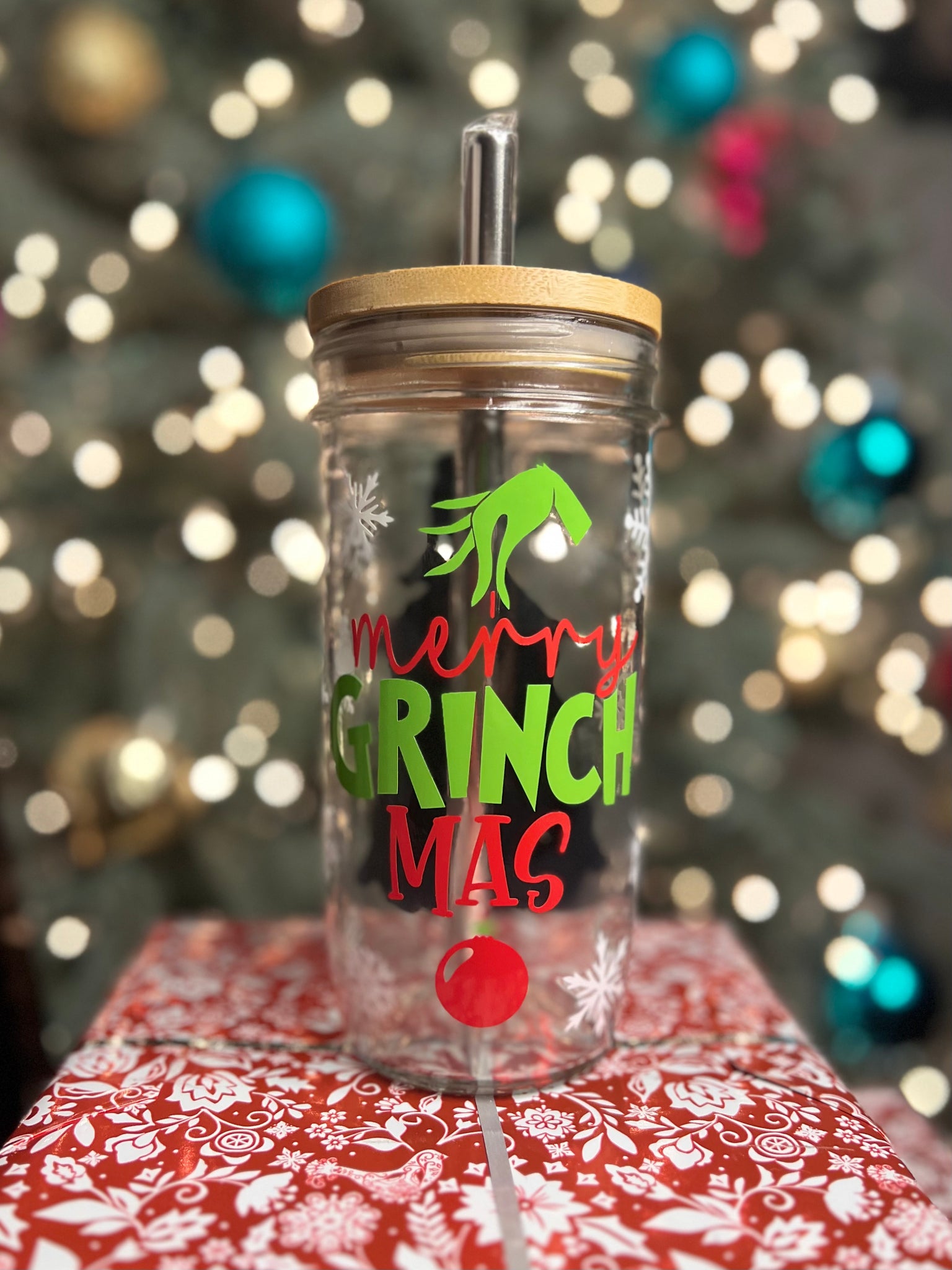 Grinch Ornament Cup  16 oz mason jars, Glass straws, Mason jars